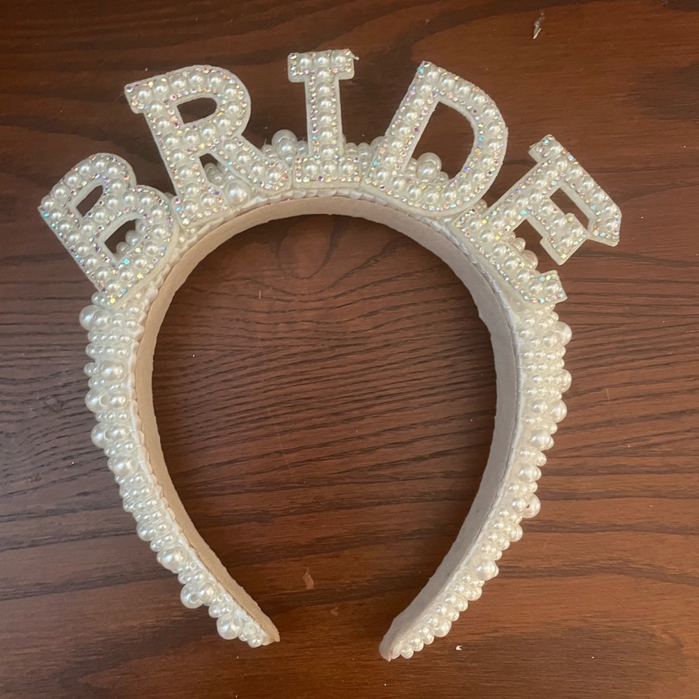 Bedazzled bride headband - Pearl